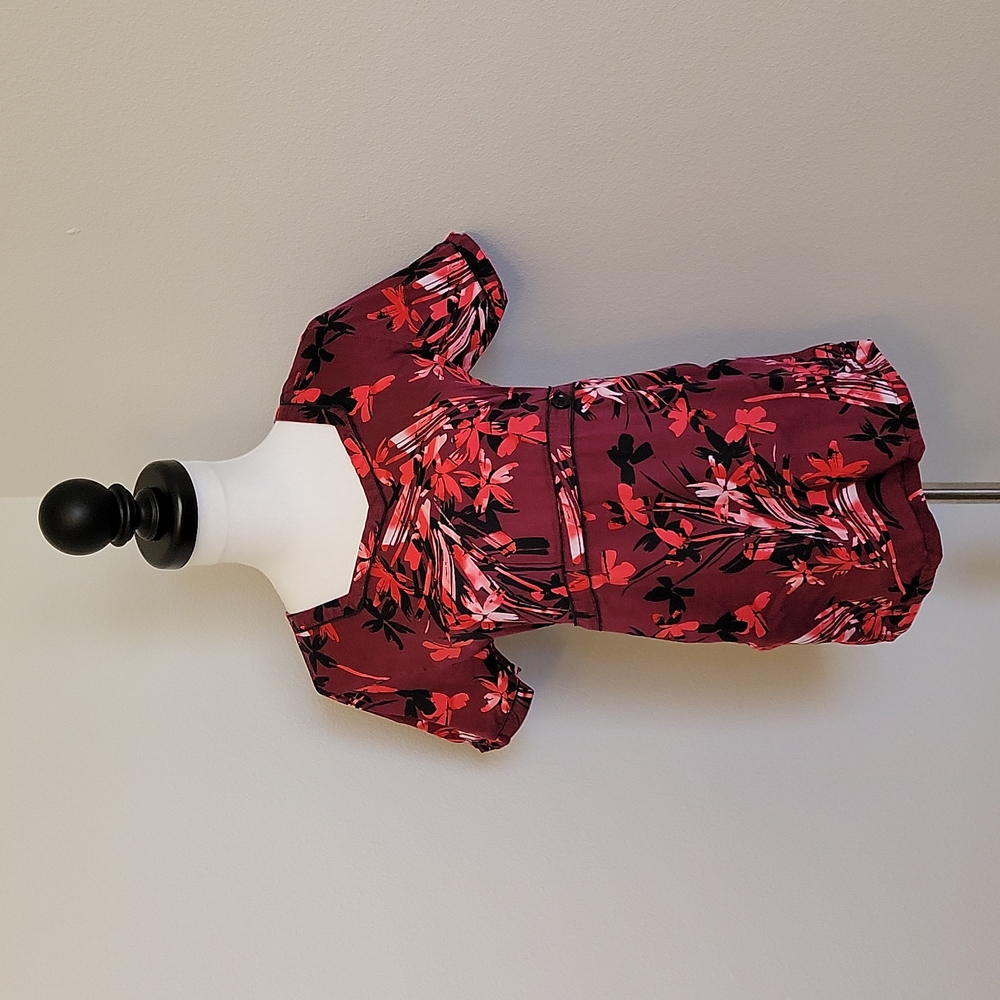 Burgundy & Black Notched Neck Floral Scrub Top